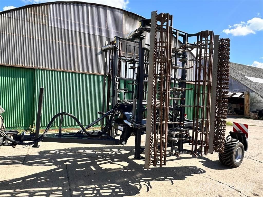 Agro TOM UPH6 Sėjamieji kombainai