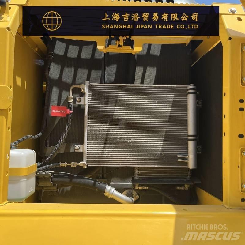 Komatsu PC 210 Vikšriniai ekskavatoriai