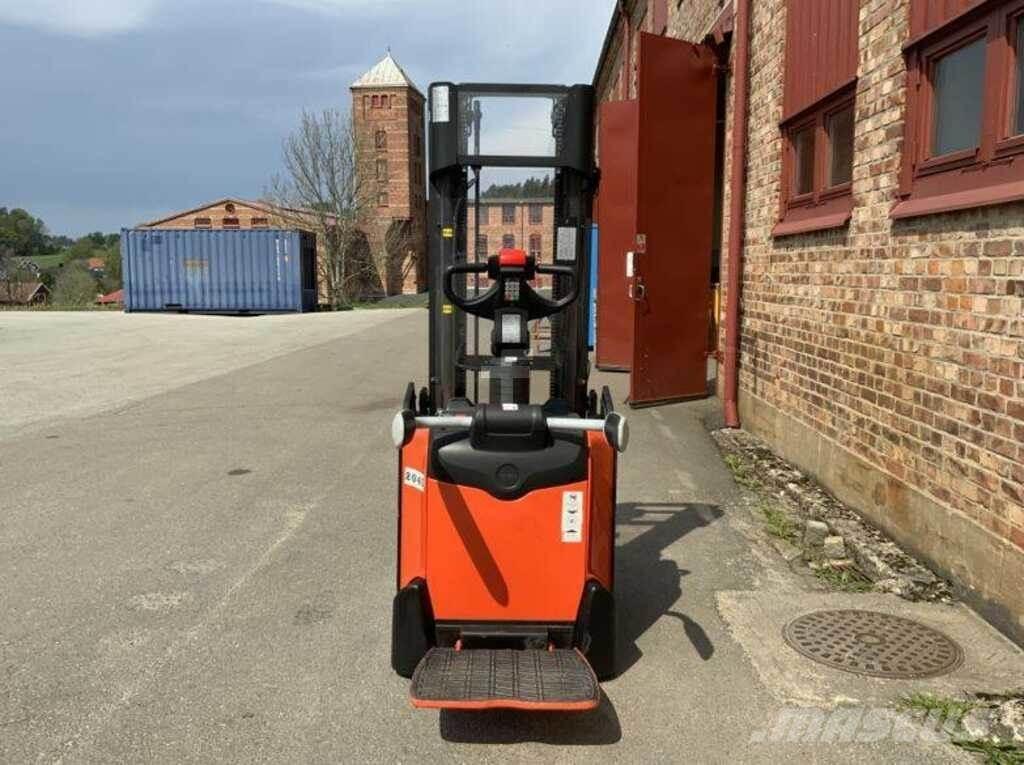BT SPE 120 L Rankiniai vėžimėliai