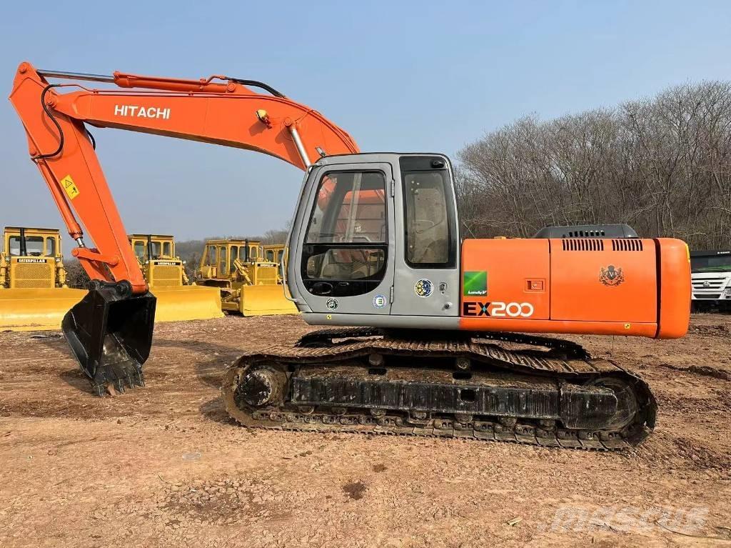 Hitachi EX 200 Vikšriniai ekskavatoriai