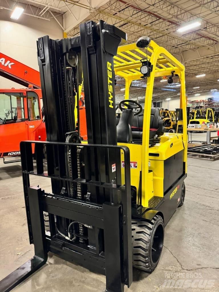 Hyster E100XN Elektriniai šakiniai krautuvai