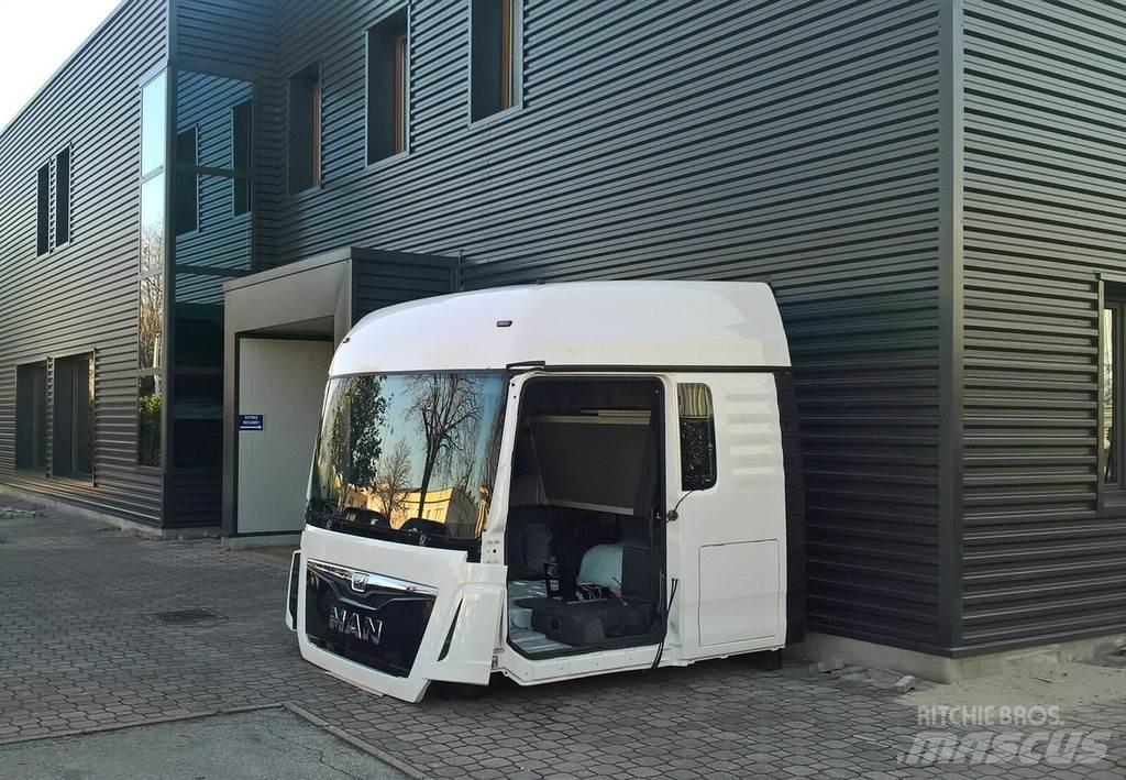 MAN TGX XLX EURO 6 Kabinos ir salonai