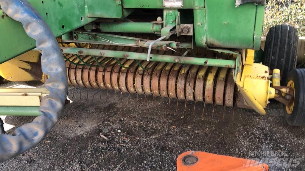 John Deere 550 Ritinių presai