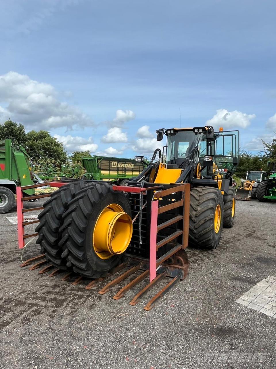 JCB 435 S Naudoti ratiniai krautuvai