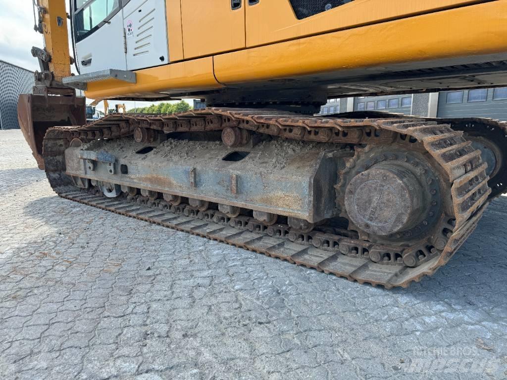 Liebherr R946 LC Vikšriniai ekskavatoriai