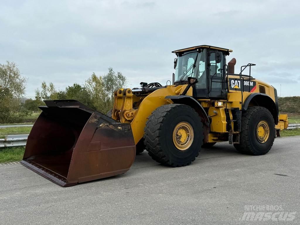 CAT 980M Naudoti ratiniai krautuvai