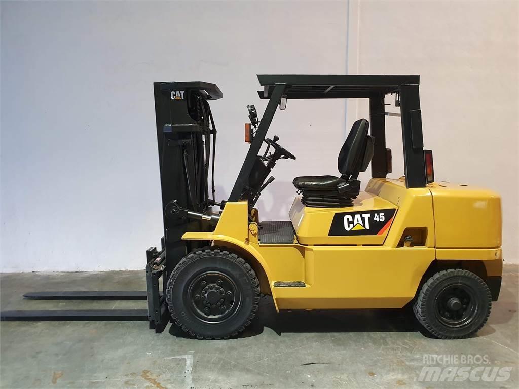 CAT DP45K2 MC Dyzeliniai krautuvai
