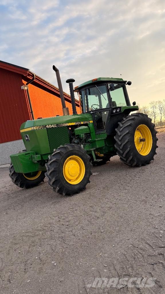 John Deere 4640 4WD Traktoriai