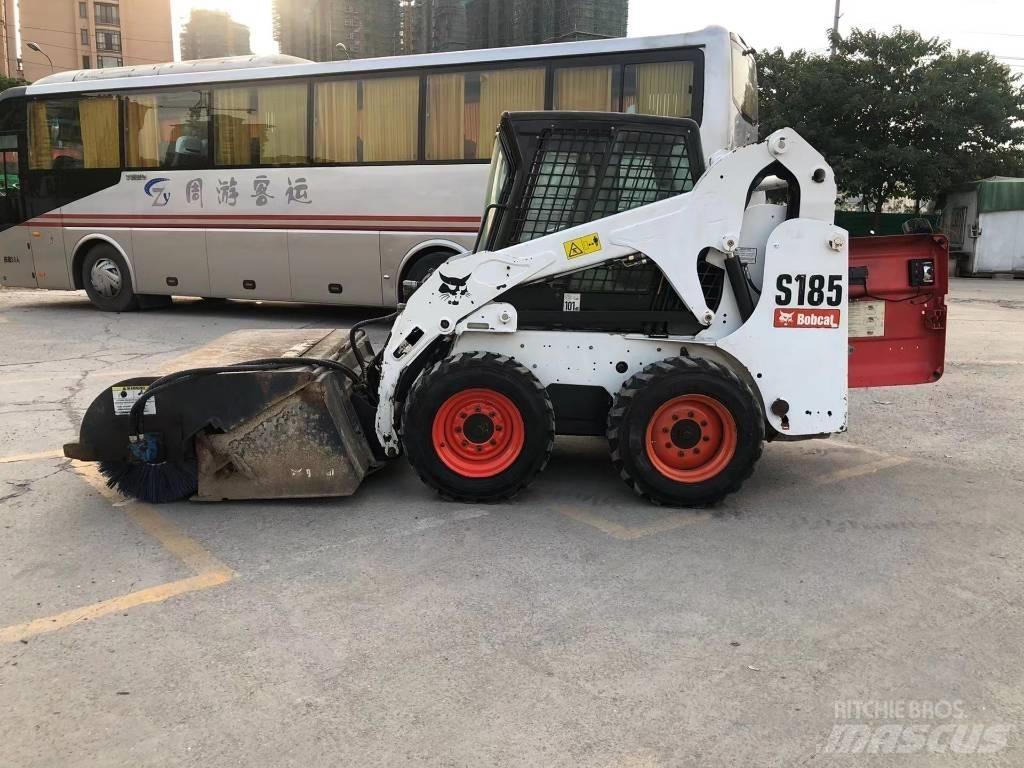 Bobcat S185 Krautuvai su šoniniu pasukimu