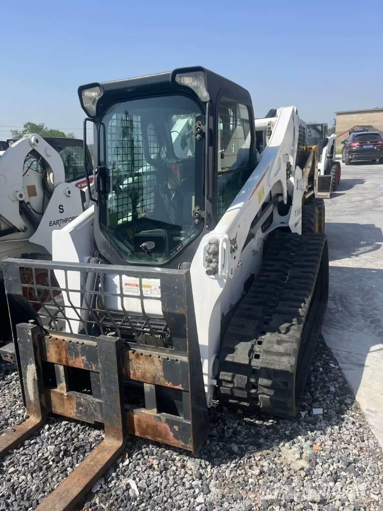 Bobcat T 770 Krautuvai su šoniniu pasukimu