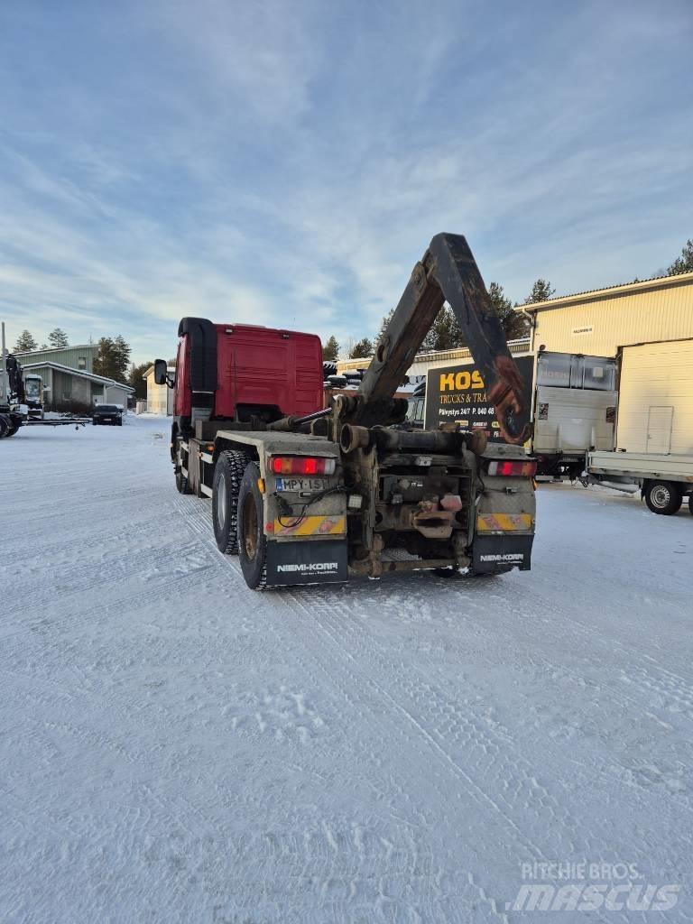 Volvo fm12 Sunkvežimiai su keliamuoju kabliu
