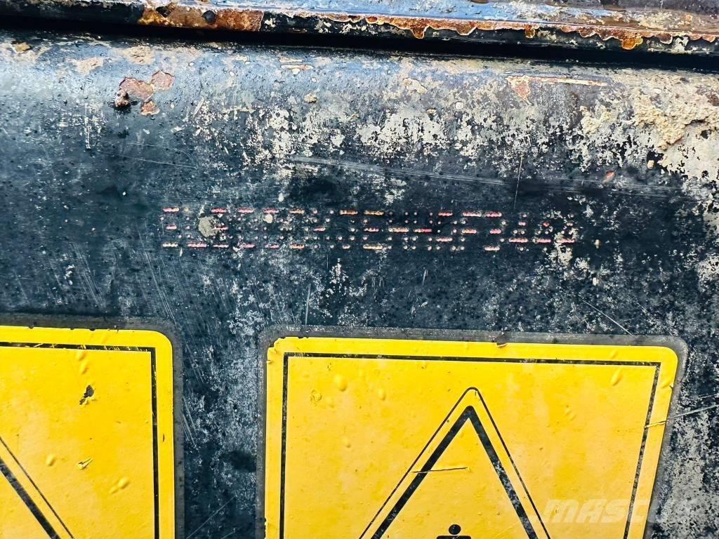 JCB 3 T ST Statybiniai savivarčiai sunkvežimiai