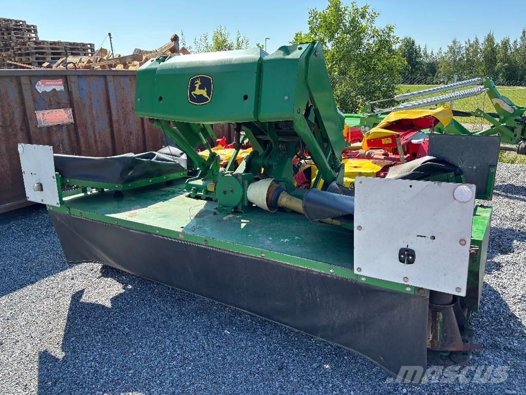 John Deere 131 Formuojančios žoliapjovės