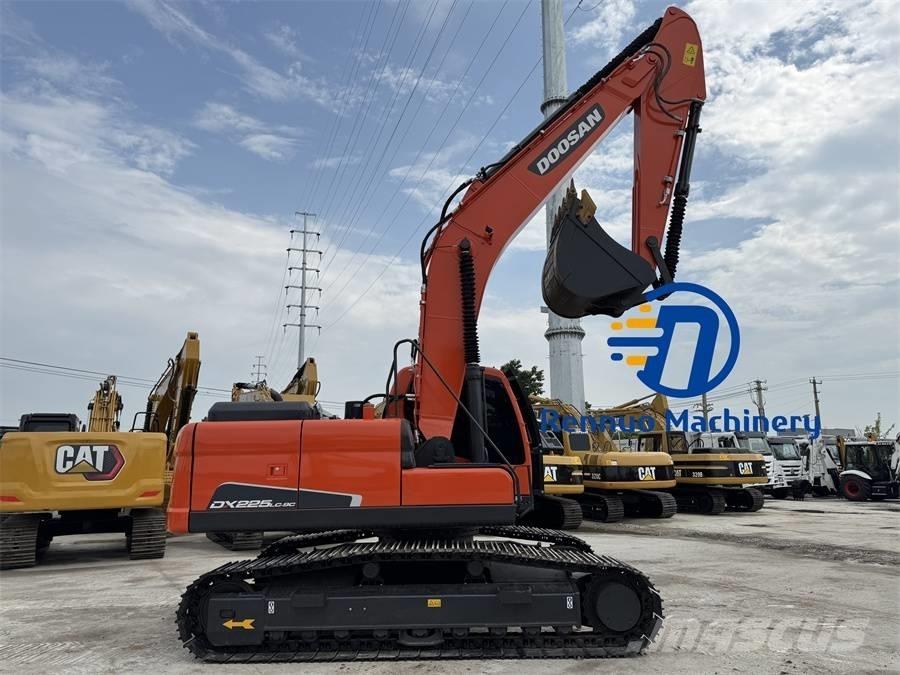 Doosan DX 225 LC-9C Vikšriniai ekskavatoriai