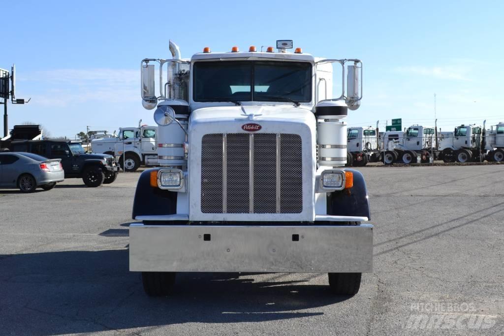 Peterbilt 367 Naudoti vilkikai