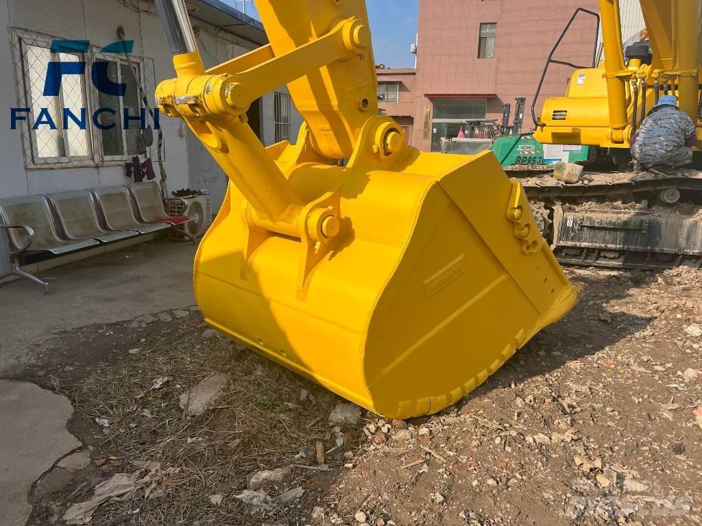 Komatsu PC 450-8 Vikšriniai ekskavatoriai