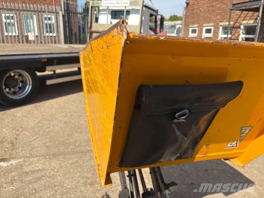 JCB HT D5 Vikšrinė savivartė technika