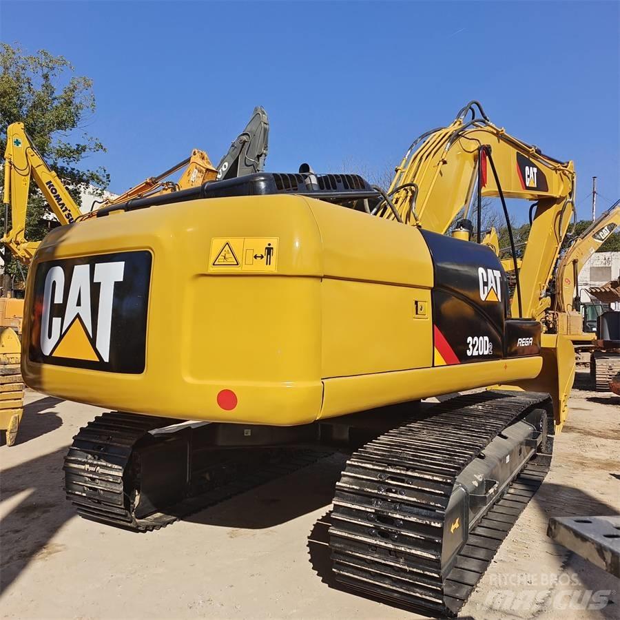 CAT 320D Vikšriniai ekskavatoriai