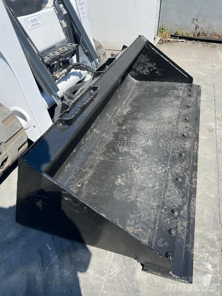 Bobcat T 740 Krautuvai su šoniniu pasukimu