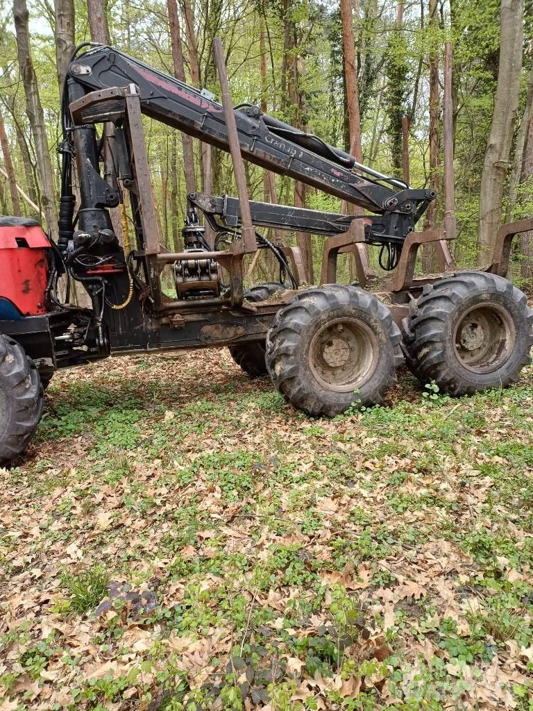 Valmet 840.2 Naudoti miškovežiai (Forvarderiai)