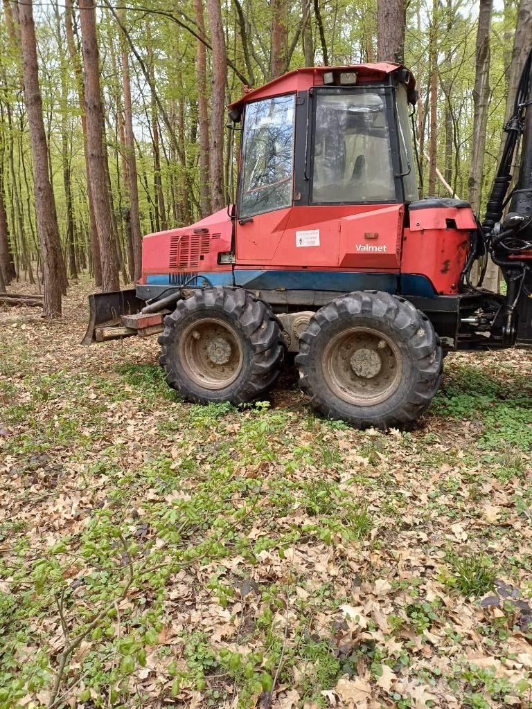 Valmet 840.2 Naudoti miškovežiai (Forvarderiai)