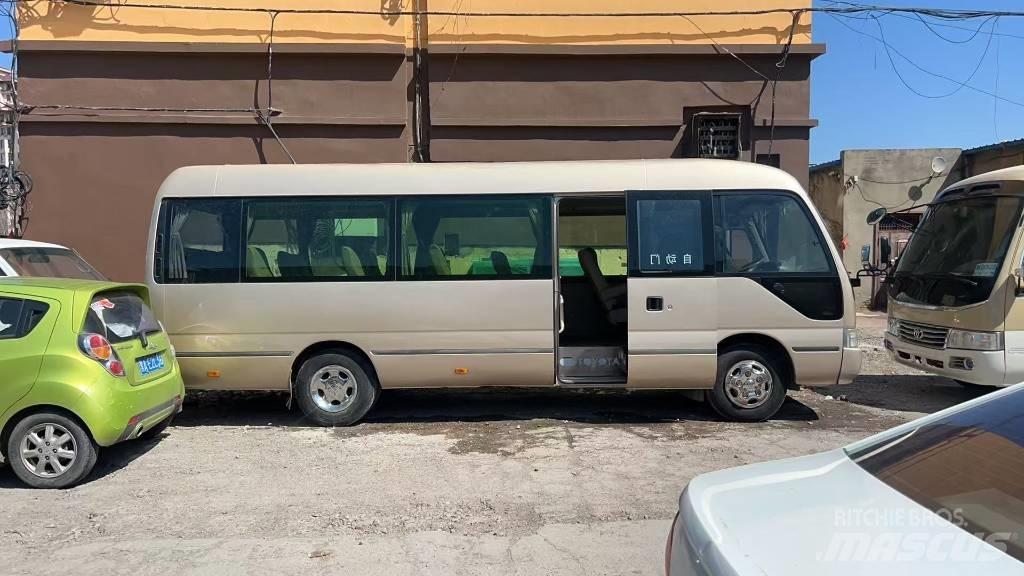 Toyota Coaster Tarpmiestiniai autobusai