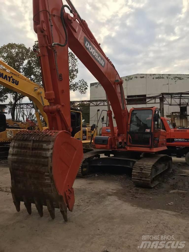 Doosan DX 300 Vikšriniai ekskavatoriai