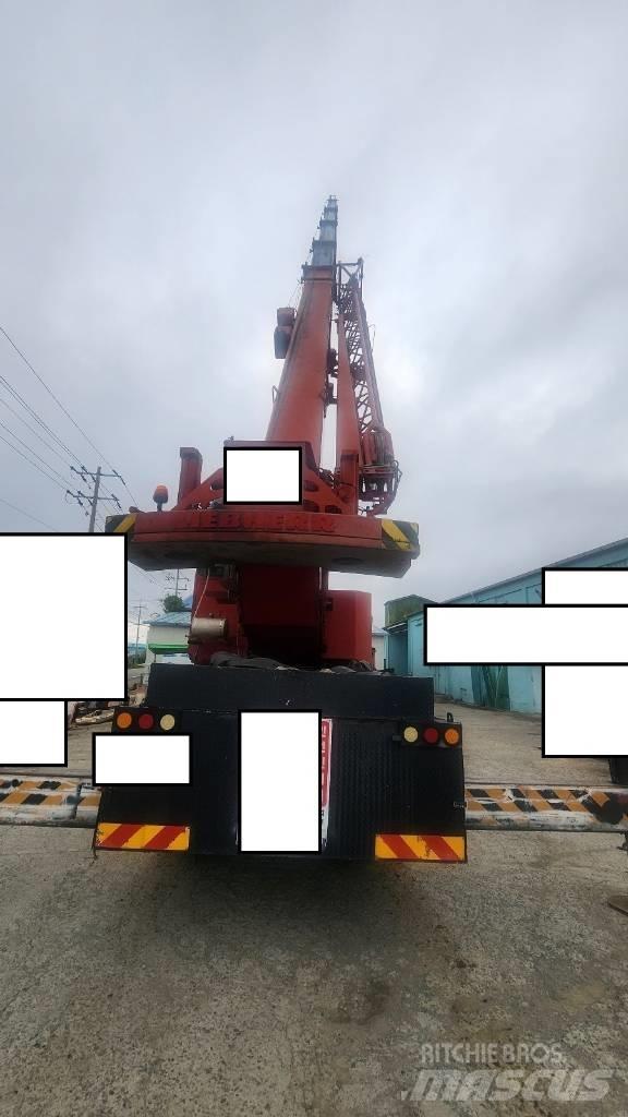 Liebherr LTM 1055-1 Visureigiai kranai