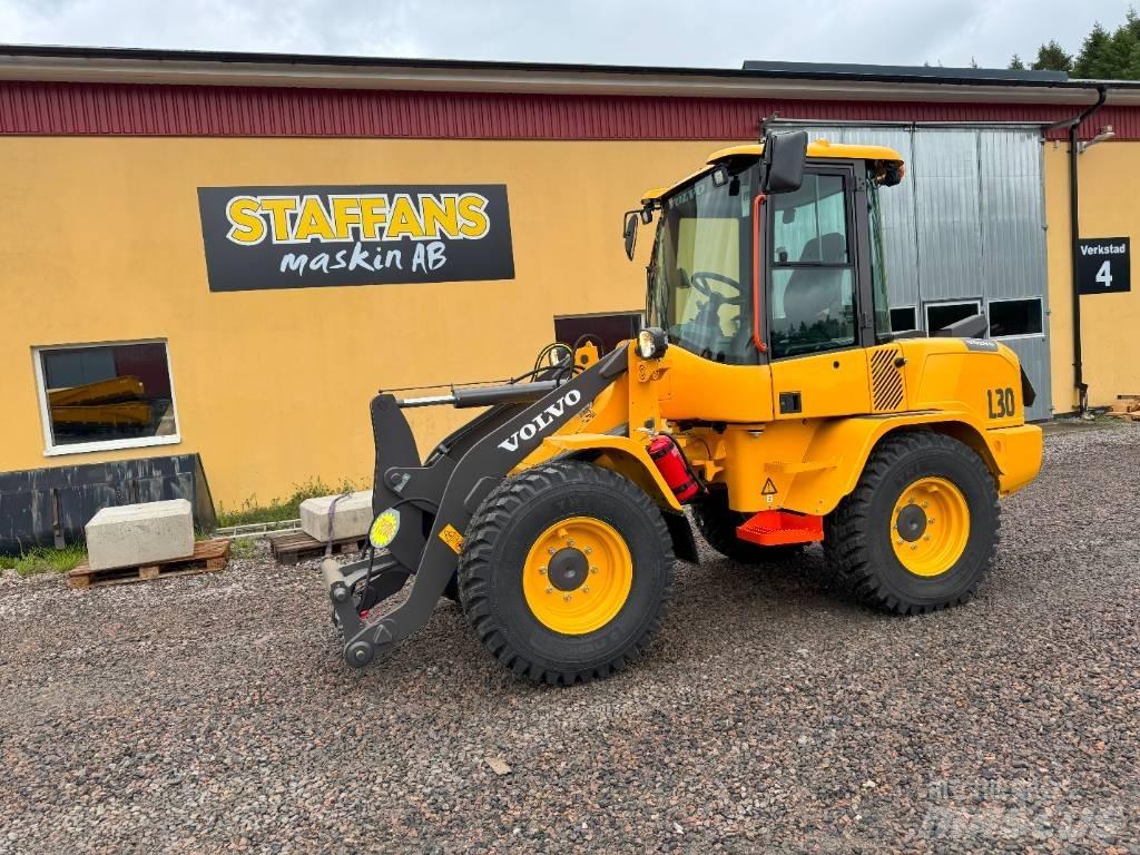 Volvo L 30 HS Naudoti ratiniai krautuvai