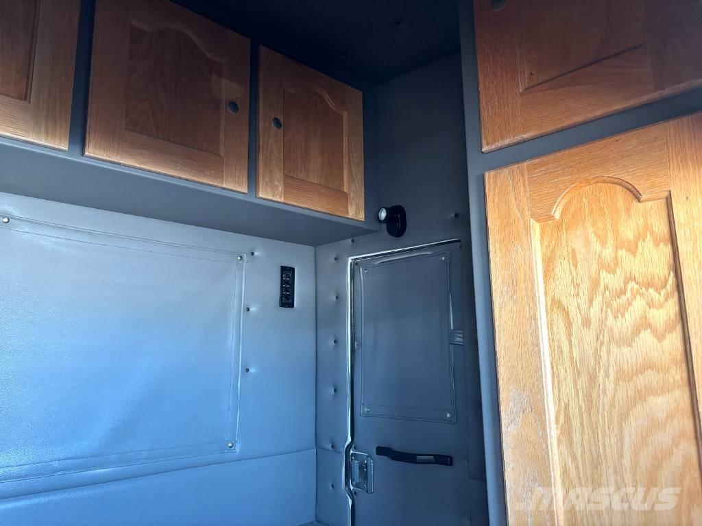 Mack Titan TD 713 Naudoti vilkikai