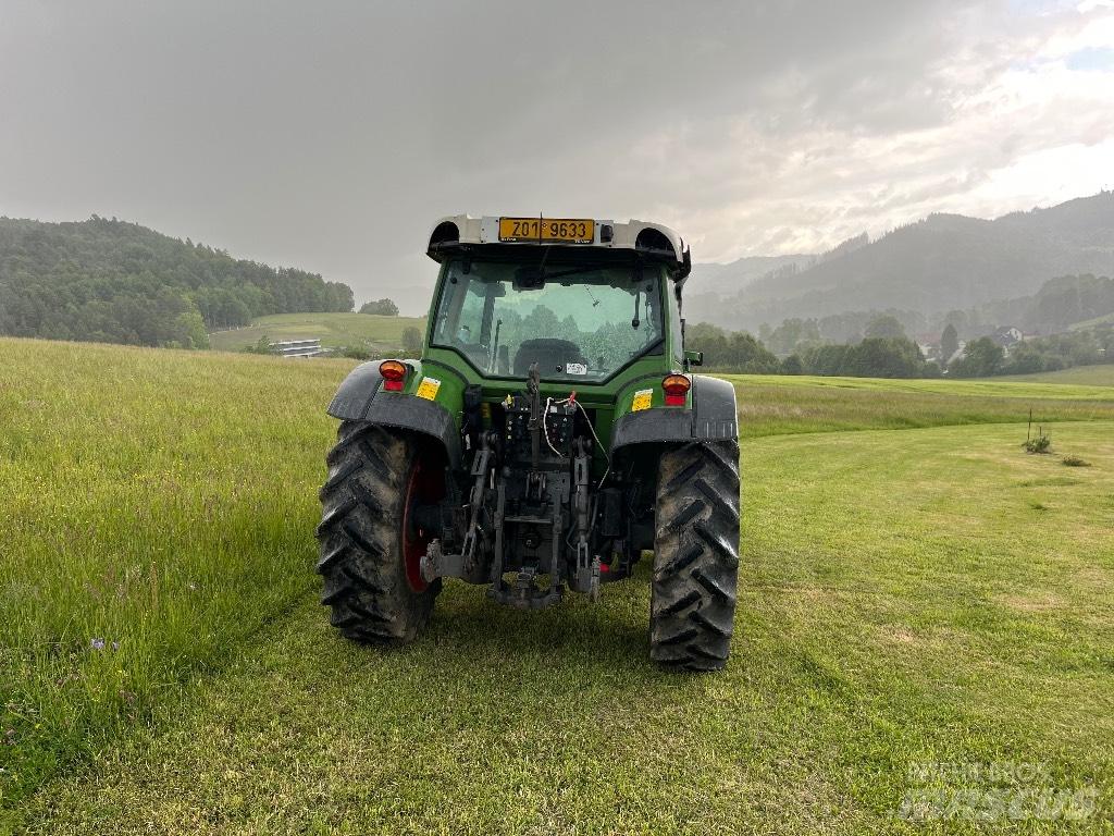 Fendt 211 Vario Traktoriai