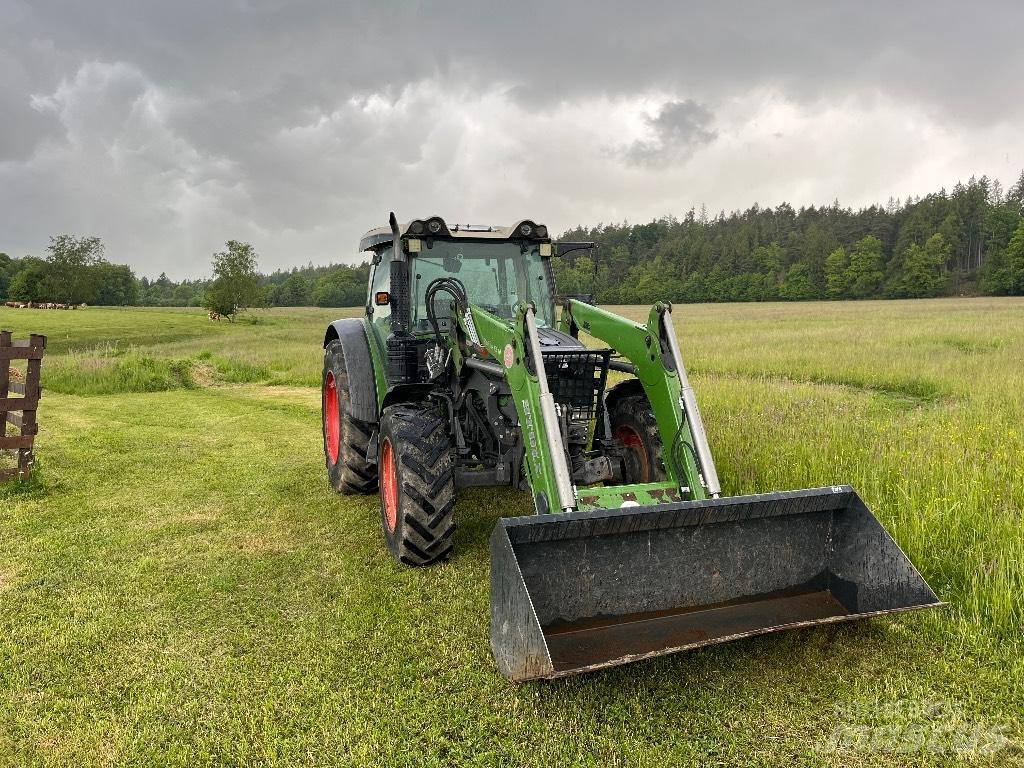 Fendt 211 Vario Traktoriai