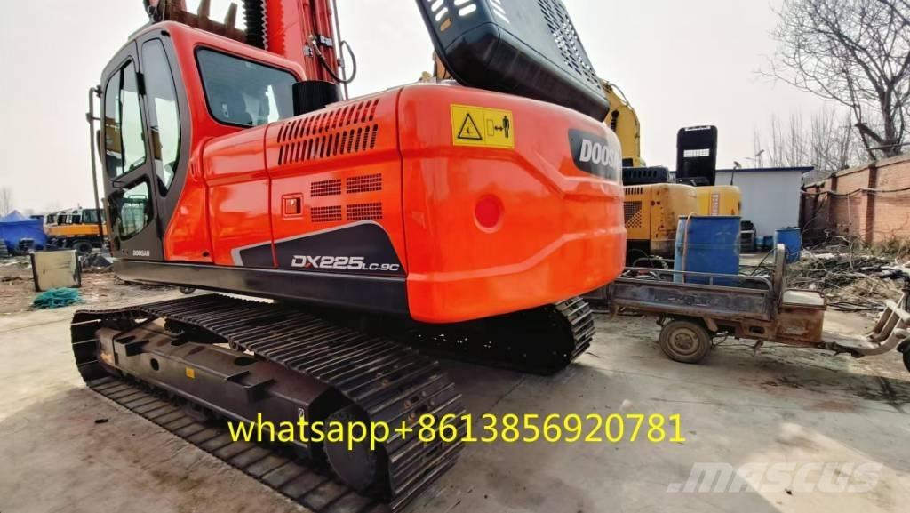 Doosan DX 225 Vikšriniai ekskavatoriai