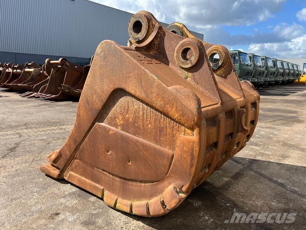  Onbekend Riekbak Kaušai