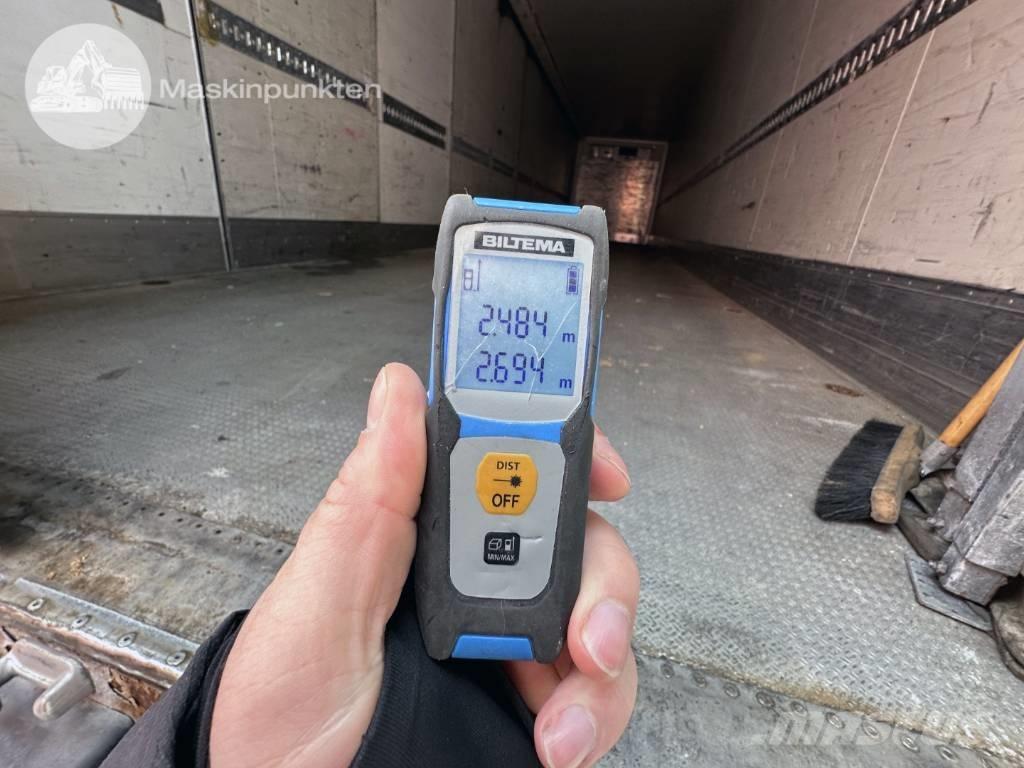 Schmitz SKO 24 Puspriekabės su izoterminiu kėbulu