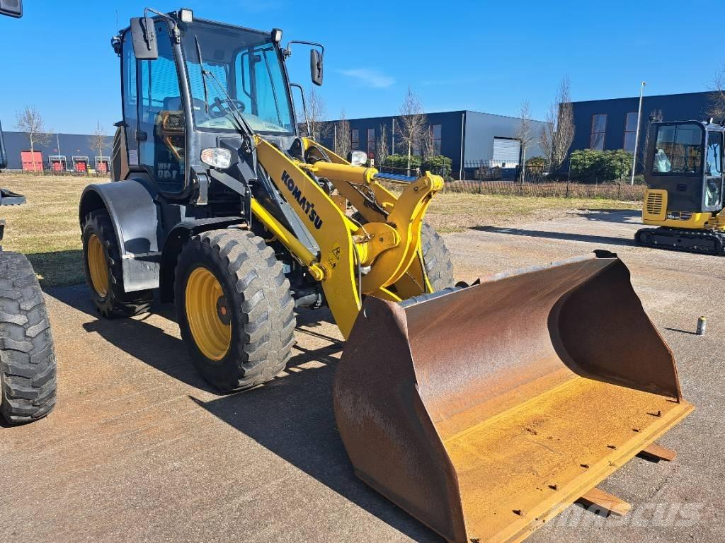 Komatsu WA100-8E0 Naudoti ratiniai krautuvai