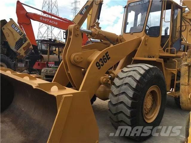 CAT 936 E Naudoti ratiniai krautuvai