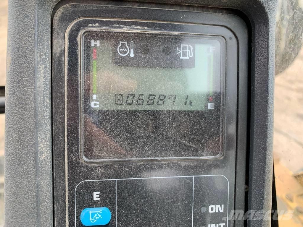 Komatsu PC 88 MR-6 Vidutinės galios ekskavatoriai 7-12 t