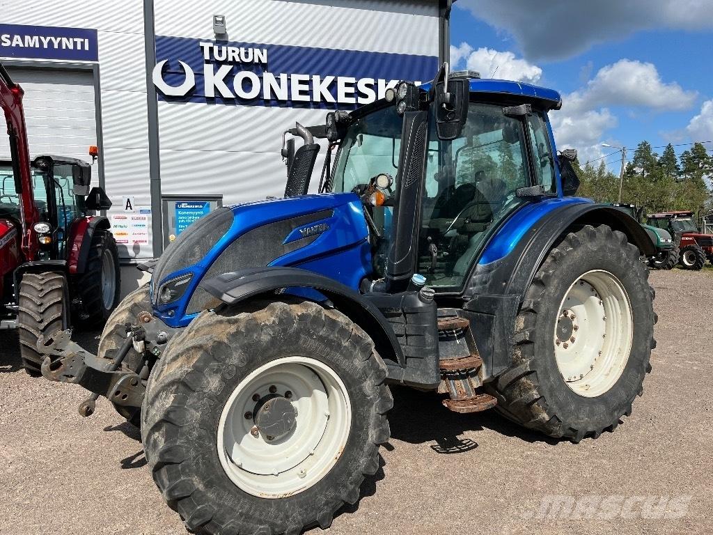 Valtra N174 Traktoriai