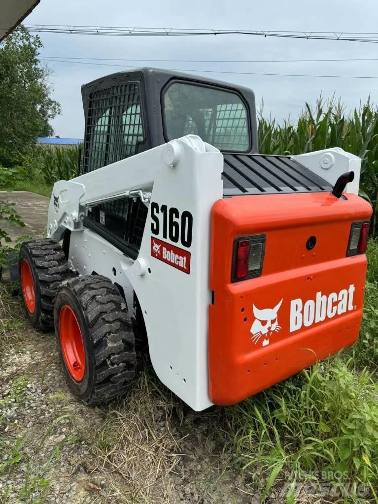 Bobcat S160 Krautuvai su šoniniu pasukimu