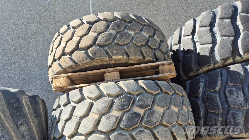 Bridgestone 23.5R25 Padangos, ratai ir ratlankiai