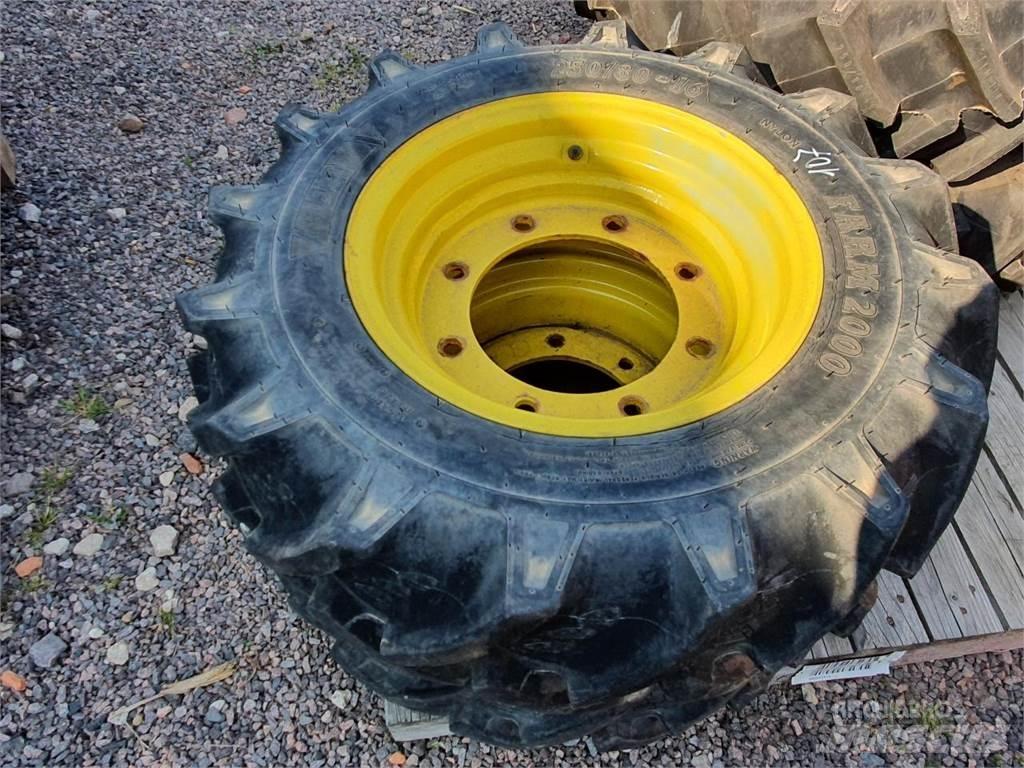BKT 250/80-16 x2 Padangos, ratai ir ratlankiai