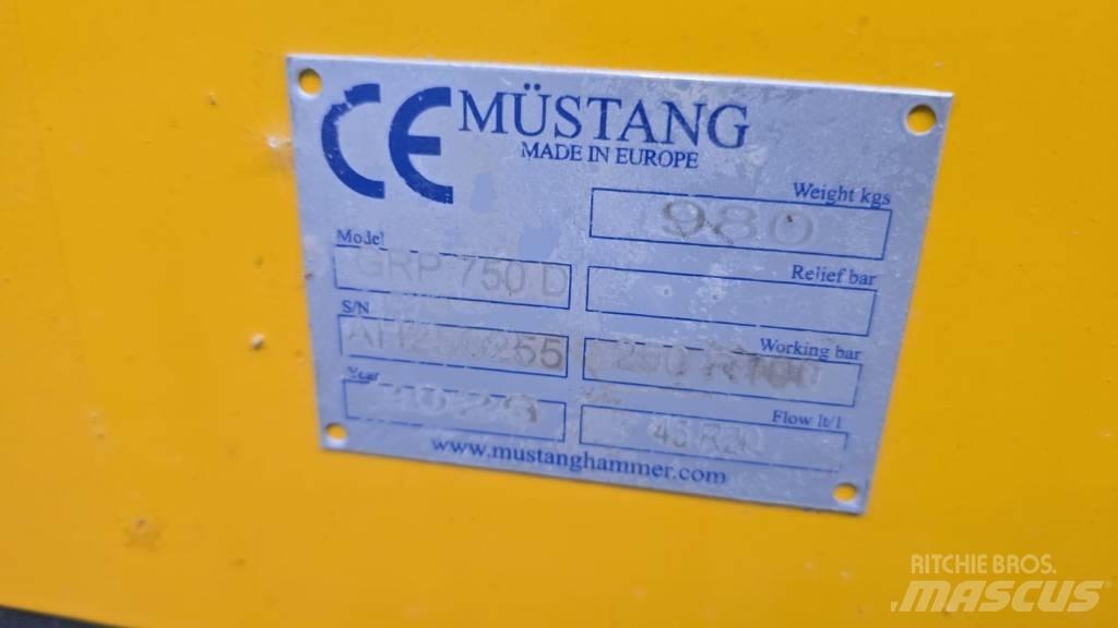 Mustang GRP 750 Kiti naudoti statybos komponentai