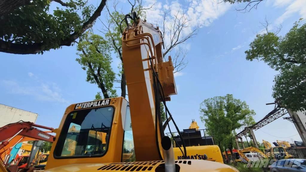 CAT 308 C Vidutinės galios ekskavatoriai 7-12 t
