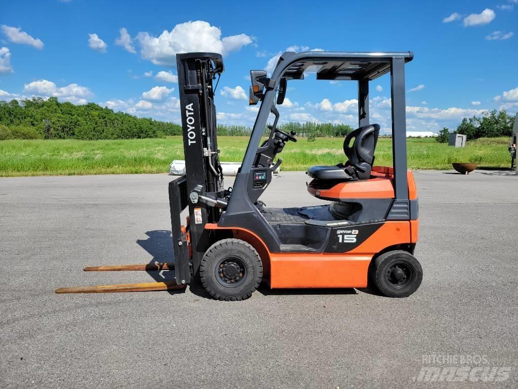 Toyota 8 FB 15 Elektriniai šakiniai krautuvai