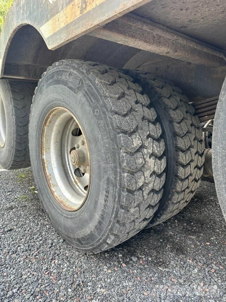 Sisu E11 Miško mašinų transportavimo sunkvežimiai