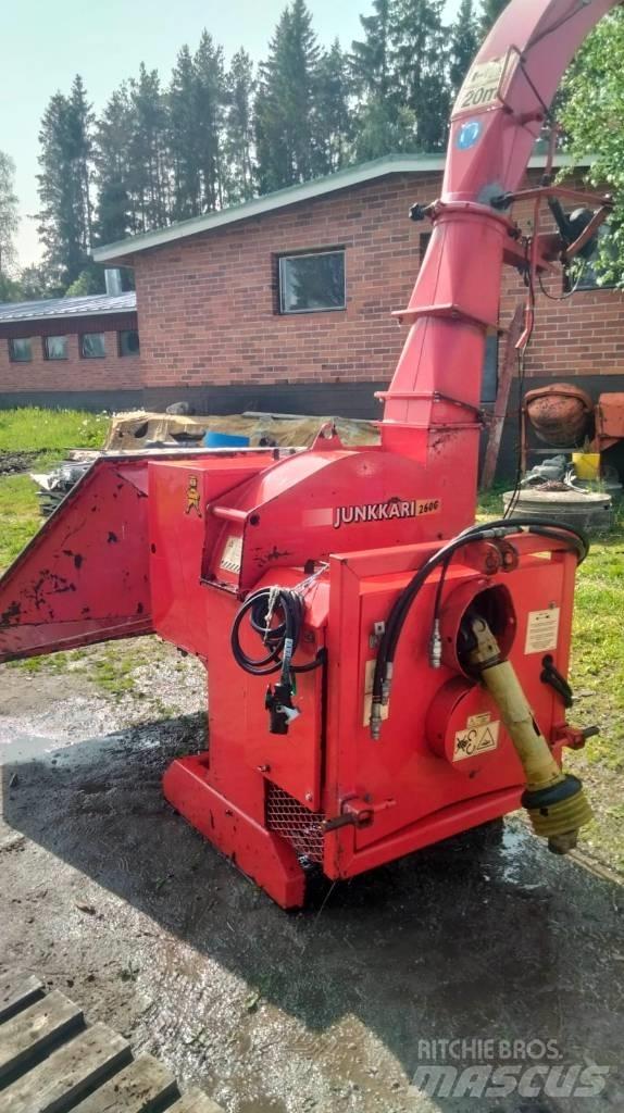 Junkkari HJ 260 G Medžių skaldymo, pjovimo ir lupimo įrengimai