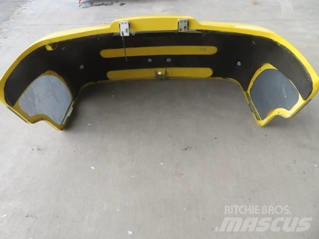 Kramer 380/480 Kabinos ir interjeras