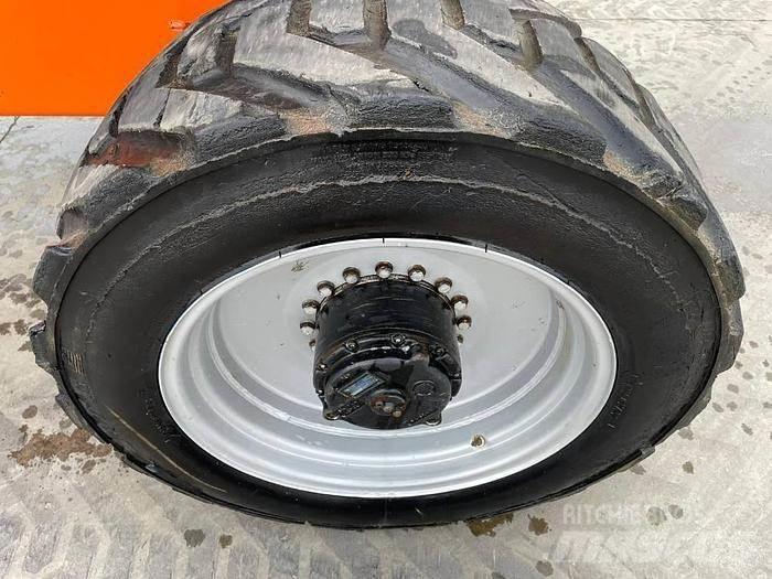 JLG 1250AJP Alkūniniai keltuvai