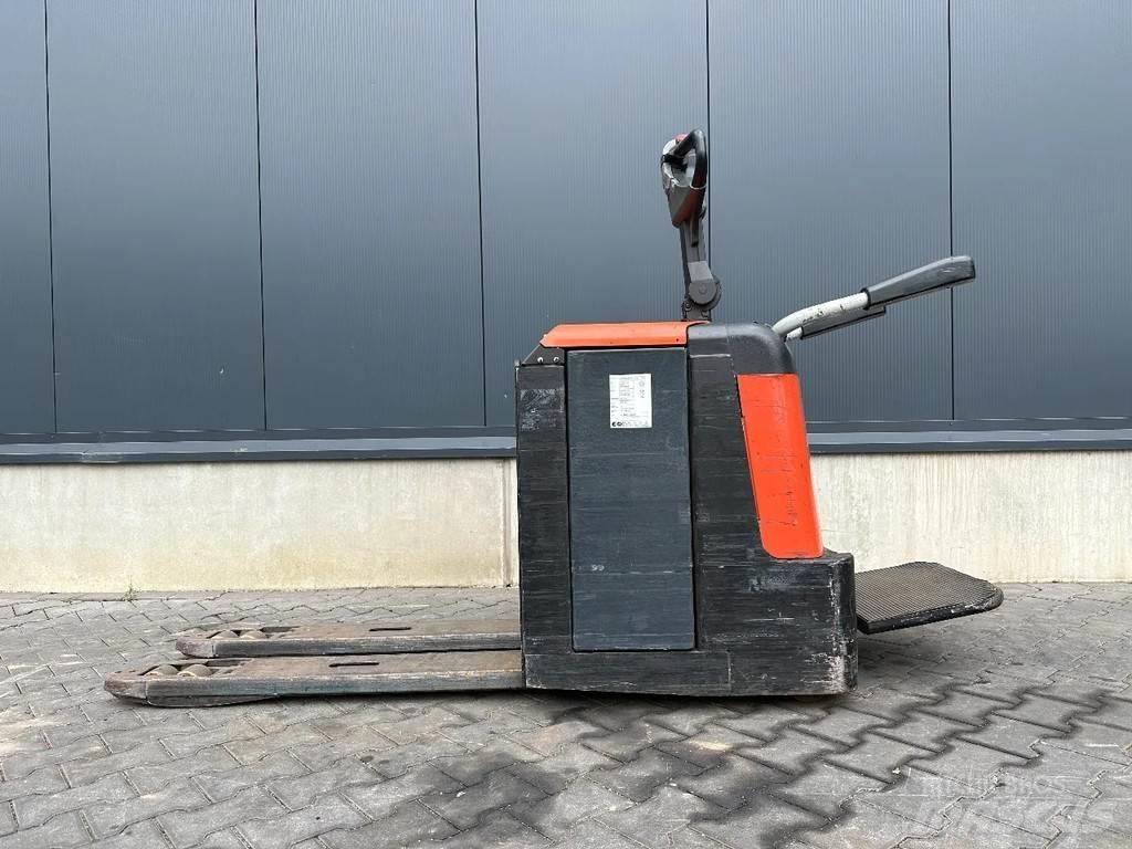 BT LPE240/M Rankiniai vėžimėliai